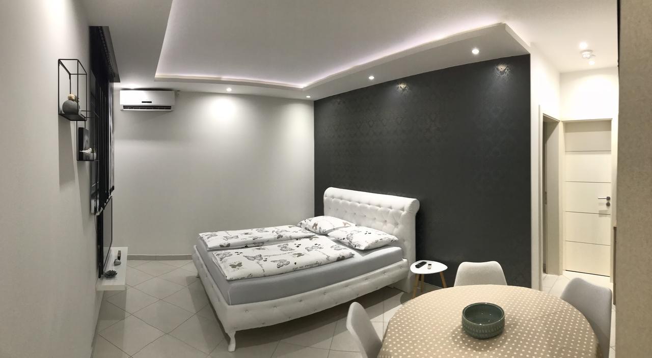Apartment Ajla Tuzla Exterior foto